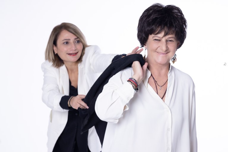 Η Φωτεινή Βελεσιώτου στο Κύτταρο: «Με κυνηγούν οι Μέλισσες»