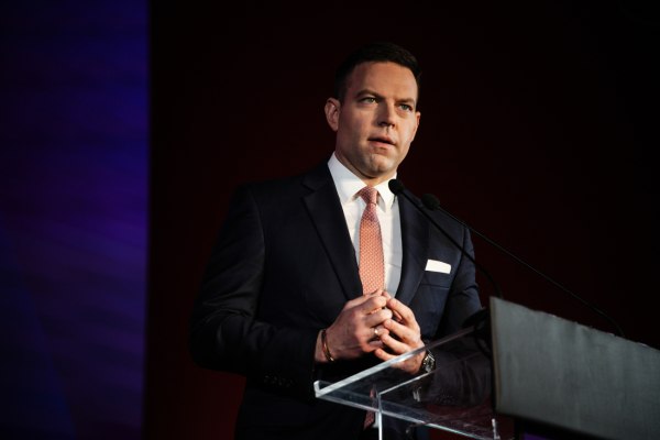 Ο Κασσελάκης προτείνει να μετονομαστεί το Κίνημα Δημοκρατίας σε Δημοκράτες – Προοδευτικό Κέντρο