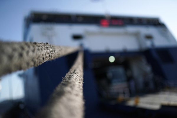 Απαγορευτικό απόπλου σε πολλά λιμάνια λόγω των θυελλωδών ανέμων