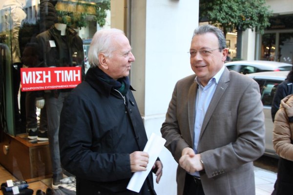 Φάμελλος: Η κυβέρνηση εξαπάτησε τη μικρομεσαία επιχειρηματικότητα και τώρα την εκδικείται με λουκέτα