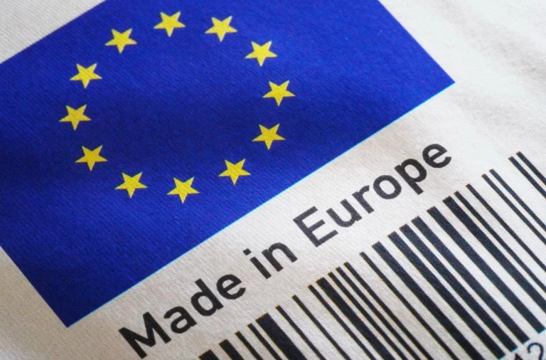 ΕΕ: Το «Made in Europe» πρέπει να εξυπηρετεί τους εργαζόμενους, όχι τους πλούσιους μετόχους