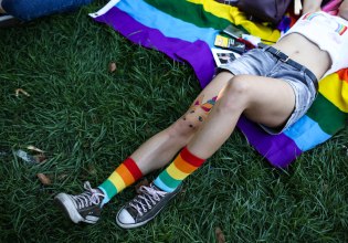 Σοκαριστικά στοιχεία για τις «θεραπείες μεταστροφής» στην ΕΕ – Πρώτη η Ελλάδα στη ντροπιαστική λίστα