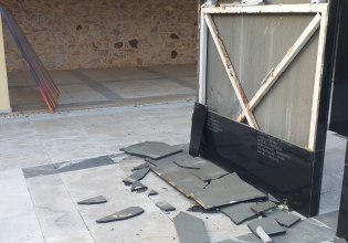 Καισαριανή: Φασιστική πρόκληση – Βανδάλισαν το μνημείο των εκτελεσθέντων μετά τη δημοσίευση των φωτογραφιών