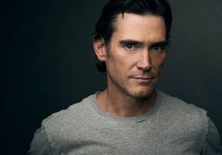 «Ποιο είναι τo celebrity crush μου; Αυτό που παντρεύτηκα!» – Ο Μπίλι Κράνταπ είναι τυχερός