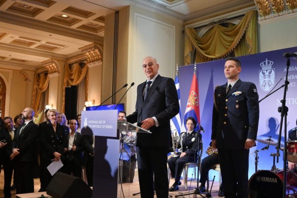 Δένδιας: Στόχος η περαιτέρω προώθηση της αμυντικής συνεργασίας με τη Σερβία