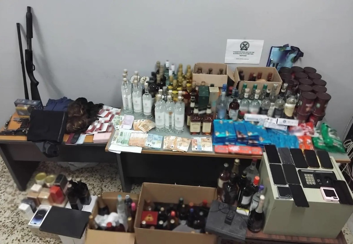Σπείρα έκλεβε αλκοολούχα ποτά από την ίδια εταιρεία σε όλη την Αττική – 9 συλλήψεις