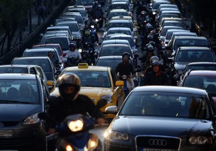 Κίνηση: Κυκλοφοριακό έμφραγμα στον Κηφισό – Σημειωτόν σε κεντρικές οδικές αρτηρίες