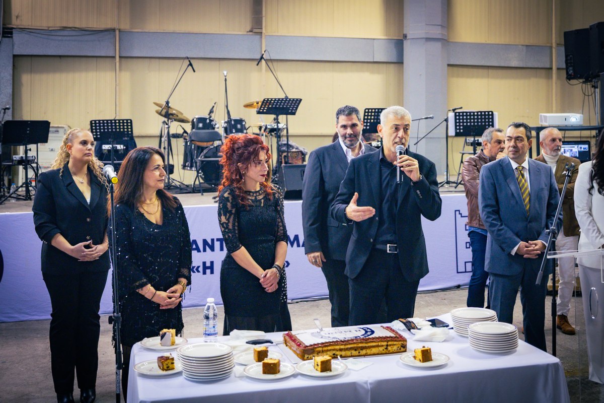 Ο Δήμαρχος Πειραιά Γιάννης Μώραλης στην ετήσια εκδήλωση της Ένωσης Απανταχού Μανιατών