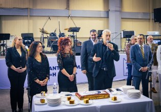 Ο Δήμαρχος Πειραιά Γιάννης Μώραλης στην ετήσια εκδήλωση της Ένωσης Απανταχού Μανιατών