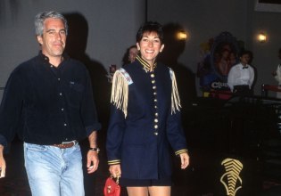 Το δίκτυο εξουσίας και οι ρόλοι των γυναικών στον αποκρουστικό κόσμο του Έπσταϊν