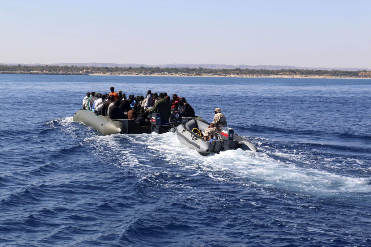 Λιβύη: 53 μετανάστες νεκροί ή αγνοούμενοι μετά την ανατροπή λαστιχένιας λέμβου στα ανοικτά της χώρας