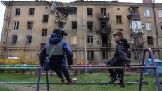 Αντιμέτωπη με πληθυσμιακή κατάρρευση, η Ουκρανία καλεί τους στρατιώτες να καταψύχουν το σπέρμα τους