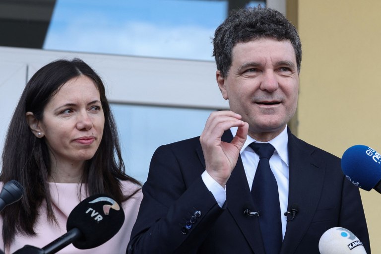 Πρόεδρος της Ρουμανίας: Θεμέλιο ανάπτυξης φιλοσοφίας, επιστημών και τεχνών η ελληνική γλώσσα