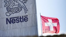 Η Nestle διευρύνει τις ανακλήσεις βρεφικού γάλακτος