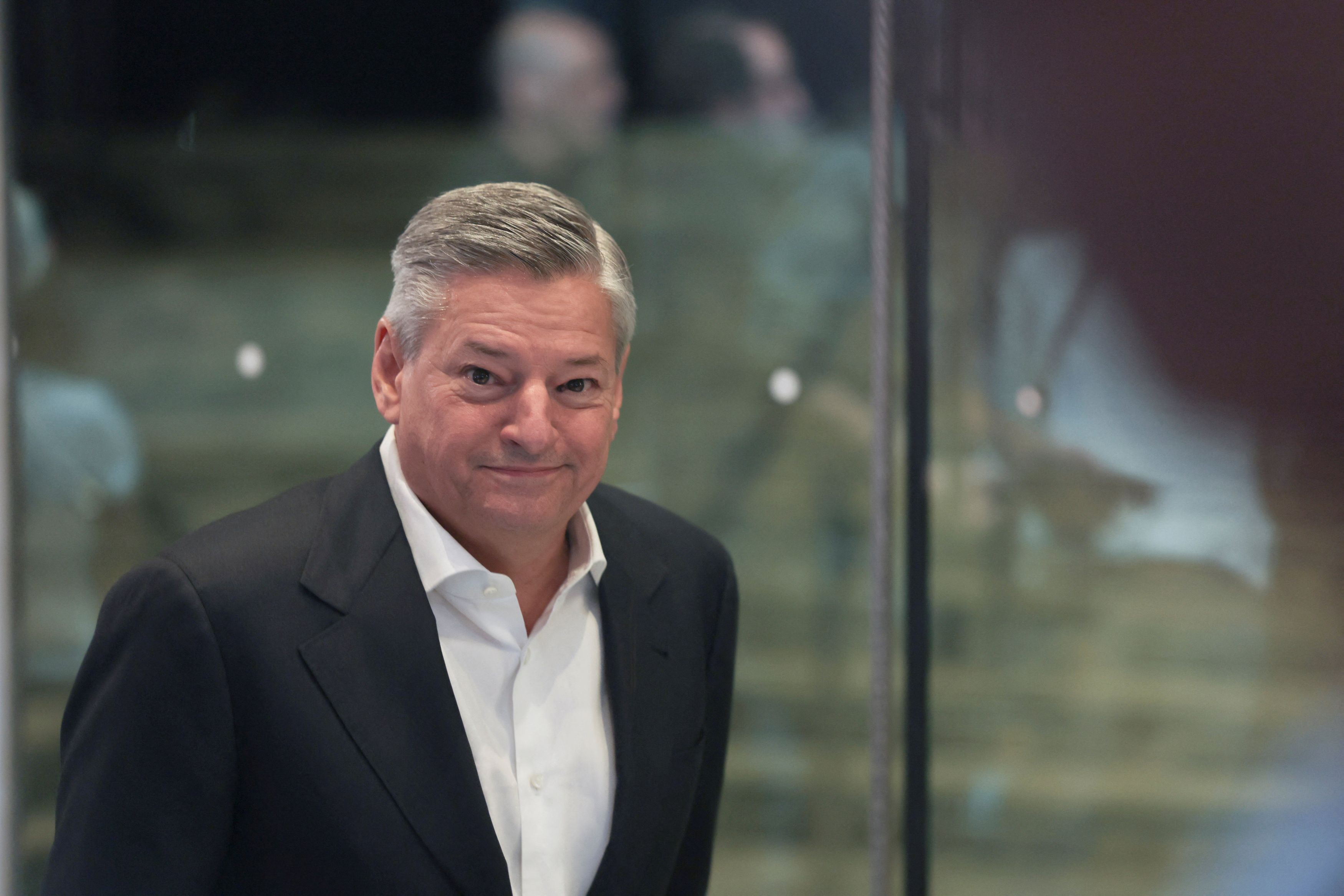 Τεντ Σαράντος: Ο CEO του Netflix απαντά στο αν ο Τραμπ θα εμπλακεί στη συμφωνία εξαγοράς της Warner Bros