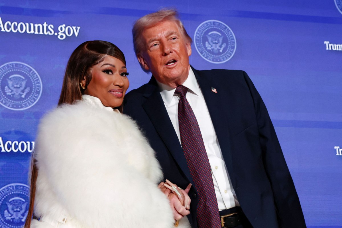 POLITICO: Χιλιάδες bots πίσω από την ψηφιακή εκτόξευση της Νίκι Μινάζ