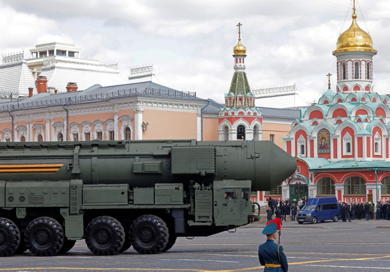 Η Ρωσία δηλώνει ότι θα τηρήσει τα όρια της λήξασας πυρηνικής συνθήκης New START, εάν οι ΗΠΑ κάνουν το ίδιο