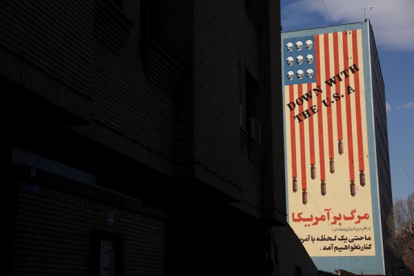 Ιράν: «Δεν έχουμε λάβει τελεσίγραφο από τις ΗΠΑ» – Η Τεχεράνη κάλεσε τους ευρωπαίους πρέσβεις για εξηγήσεις