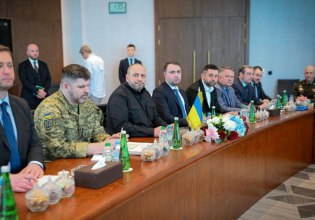 Ουκρανία: Ολοκληρώθηκαν οι συνομιλίες στο Αμπού Ντάμπι – Σε ανταλλαγή αιχμαλώτων συμφώνησαν Κίεβο και Μόσχα