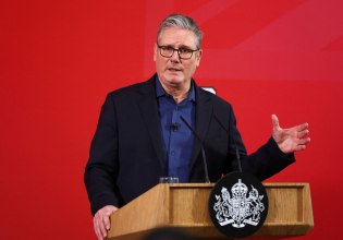 Στάρμερ: Ζήτησε συγνώμη από θύματα του Έπσταϊν επειδή είχε διορίσει τον Μάντελσον