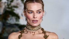 Η πόρτα στα κλαμπ του Λονδίνου, ο στρίπερ Χάρι Πότερ και αλκοόλ απ’τα «μάτια» – Η άλλη ζωή της Μάργκο Ρόμπι