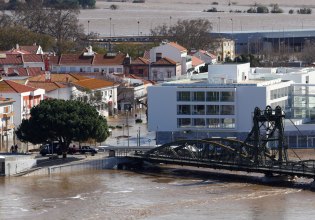 Πορτογαλία – Ισπανία: Συναγερμός για νέο κύμα κακοκαιρίας μετά την καταιγίδα Λεονάρντο – Έρχεται η Μάρτα