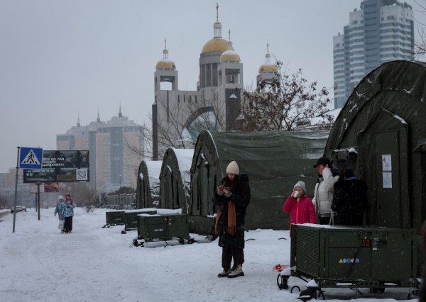 Ουκρανία: Χωρίς θέρμανση έχει μείνει το 30% των σχολείων του Κιέβου μετά από τα ρωσικά πλήγματα