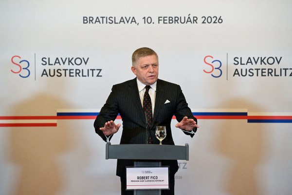 Ο Φίτσο προειδοποιεί τον Ζελένσκι με αντίποινα αν δεν επαναλειτουργήσει ο πετρελαιαγωγός Ντρούζμπα