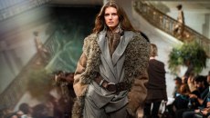 Το προσωπικό στυλ έχει να κάνει με το ταξίδι – Ο Αμερικανός ποιητής της μόδας Ralph Lauren δείχνει τον δρόμο