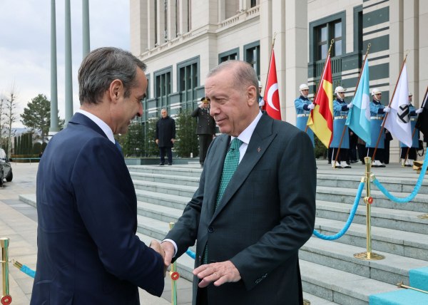 Πώς διαβάζει η Αθήνα τις αναφορές Ερντογάν σε λύσεις με βάση το διεθνές δίκαιο