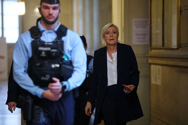 Μαρίν Λεπέν: Στις 7 Ιουλίου η απόφαση του εφετείου που θα κρίνει και το πολιτικό της μέλλον