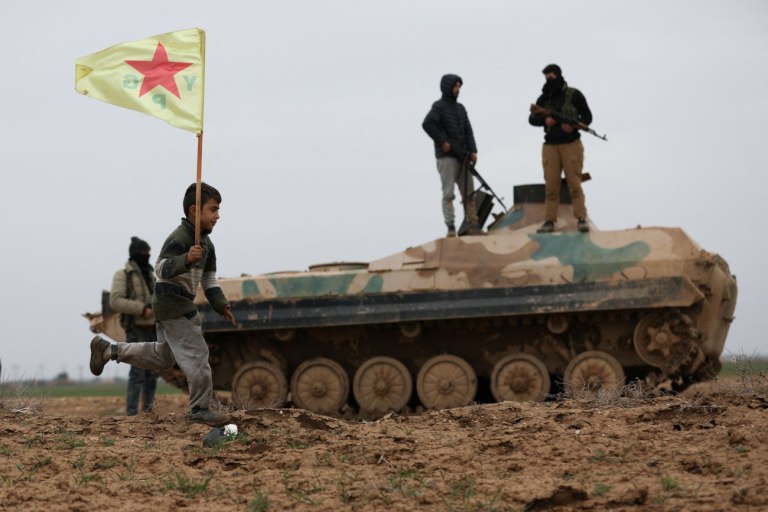 «Αντίο Ροζάβα» – H Δύση γυρίζει την πλάτη στους Κούρδους στη Συρία, η απειλή του ISIS παραμένει