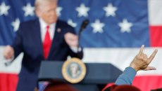 Η αλλαγή καθεστώτος στο Ιράν είναι «το καλύτερο που θα μπορούσε να συμβεί», λέει ο Τραμπ [βίντεο]