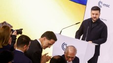 Ζελένσκι: Αισθάνεται πίεση από τον Τραμπ, ζητά κατάπαυση πυρός και υπόσχεται εκλογές