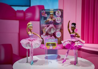 Mattel: Ποιες κούκλες… σαραντάρισαν και χρειάζονται «λίφτινγκ»