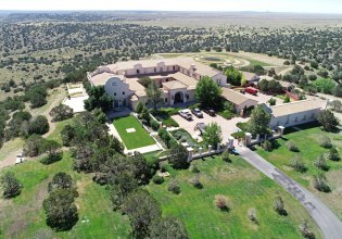 Νέο Μεξικό: Έρευνα κοντά στο ράντσο του Έπσταϊν μετά από καταγγελία για θαμμένες σωρούς δύο κοριτσιών