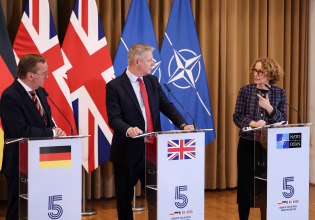 Ουκρανία: Η ειρηνευτική συμφωνία πρέπει να συνοδεύεται από ισχυρές εγγυήσεις ασφαλείας – Κοινό ανακοινωθέν πέντε Ευρωπαίων ΥΠΑΜ