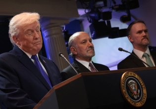 Θεσμικό ρήγμα στις ΗΠΑ: Το Ανώτατο Δικαστήριο βάζει φρένο στην ικανότητα του Τραμπ να αποφασίζει και διατάσσει