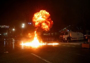 Αλβανία: Συγκρούσεις διαδηλωτών με την αστυνομία έξω από την έδρα της κυβέρνησης – Επικεφαλής ο Μπερίσα