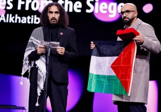 H καταγγελτική ομιλία του Παλαιστίνιου σκηνοθέτη Αμπνταλάχ Αλ-Κατίμπ στην Berlinale – Αποχώρησε Γερμανός υπουργός