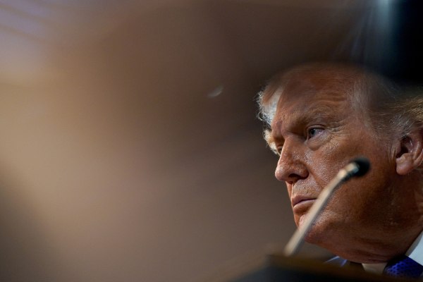 ΗΠΑ: Σταματούν από αύριο την είσπραξη των δασμών που ακύρωσε το Ανώτατο Δικαστήριο