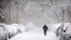 Νέα Υόρκη: «Από τη δεκαετία του ’60» έχει να πέσει τόσο χιόνι – Δείτε φωτογραφίες και βίντεο