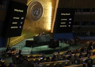 Ο ΟΗΕ ενέκρινε ψήφισμα για μη αλλαγή συνόρων στην Ουκρανία και άμεση κατάπαυση του πυρός