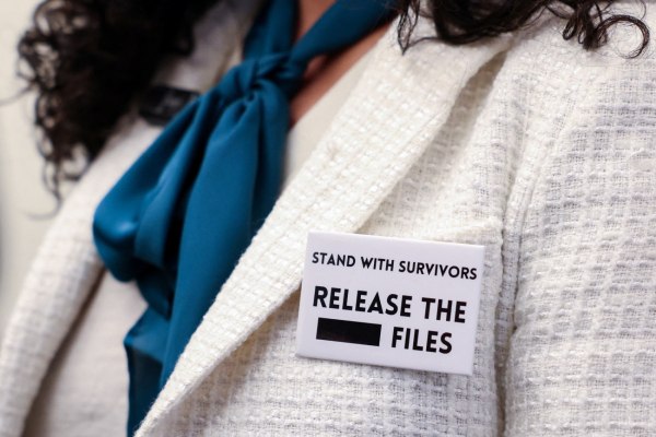 «Είναι εδώ η Σουηδέζα;»: Νέα έγγραφα φωτίζουν τον ρόλο ανιχνευτών μοντέλων στο δίκτυο επαφών του Τζέφρι Έπσταϊν