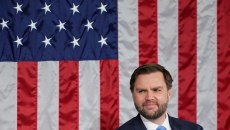 Βανς: «Ελπίζω οι Ιρανοί να πάρουν σοβαρά τις αυριανές διαπραγματεύσεις» – Νέες κυρώσεις ΗΠΑ κατά Τεχεράνης