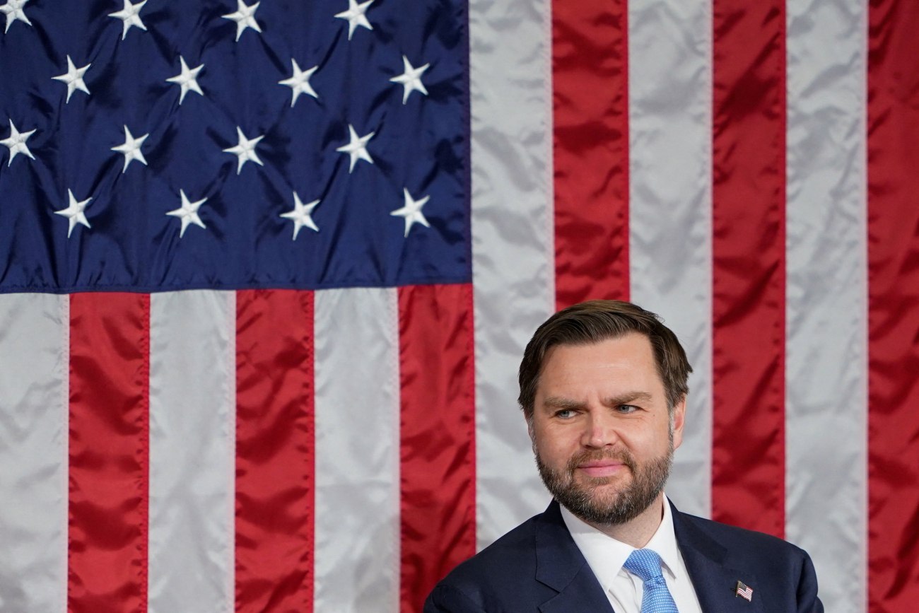 Βανς: «Ελπίζω οι Ιρανοί να πάρουν σοβαρά τις αυριανές διαπραγματεύσεις» – Νέες κυρώσεις ΗΠΑ κατά Τεχεράνης