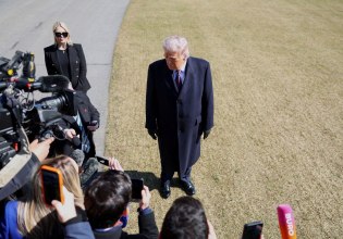 Ο Τραμπ μιλάει για «ειρηνική κατάληψη» της Κούβας – «Έχει μπελάδες η κυβέρνησή της», λέει