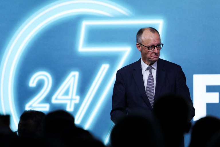 Ισορροπία σε τεντωμένο σχοινί – «Ακροβατισμοί» Μερτς μεταξύ ΗΠΑ, Κίνας και πολιτικής φθοράς στη Γερμανία