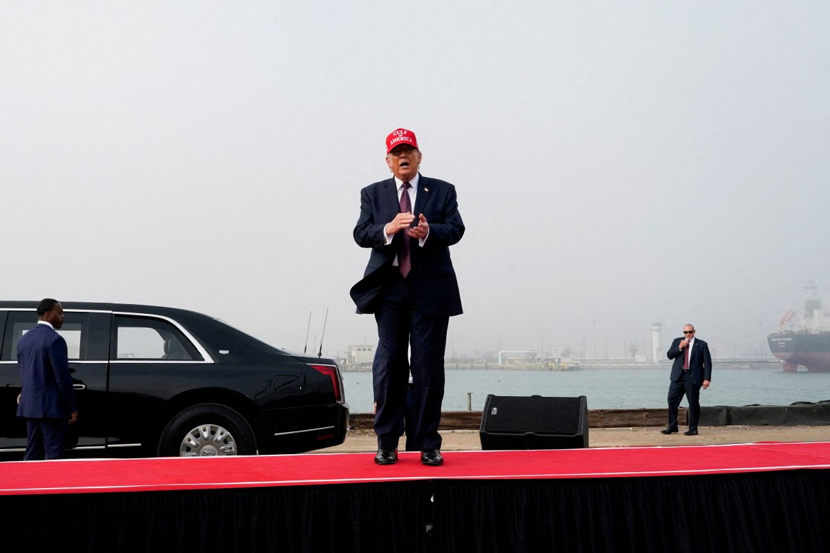 Economist: Οι Αμερικανοί δεν έχουν ιδέα τι θέλει ο Τραμπ από το Ιράν