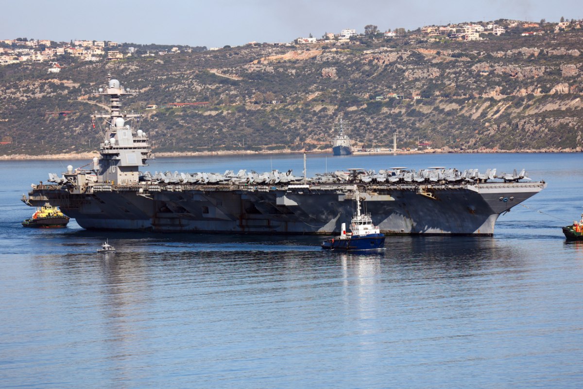 Ιράν: Το αμερικανικό αεροπλανοφόρο απέπλευσε από τη Σούδα – Σε εξέλιξη οι διαπραγματεύσεις στη Γενεύη